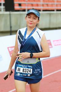 BIB: 8324
                            <button type="button" onclick="openModal(4647197)" class="btn btn-primary btn-sm float-right btn-popup" data-toggle="modal" data-target=".modal-high-quality">
                        <i class="fas fa-shopping-cart"></i> Add to Cart
                    </button>
                                            <button type="button" onclick="isThisMe(4647197, true)" class="btn btn-success btn-sm float-right btn-popup btn-isme hidden" data-toggle="tooltip" data-placement="bottom" title="นี่คือรูปของคุณใช่ไหม คลิกที่นี่เพื่อเอาเข้าอัลบั้ม">
                        <i class="fas fa-plus"></i> Add to album
                    </button>
                    <button type="button" onclick="isThisMe(4647197, false)" class="btn btn-warning btn-sm float-right btn-popup btn-isnotme hidden">
                        <i class="fas fa-ban"></i> Remove from album
                    </button>